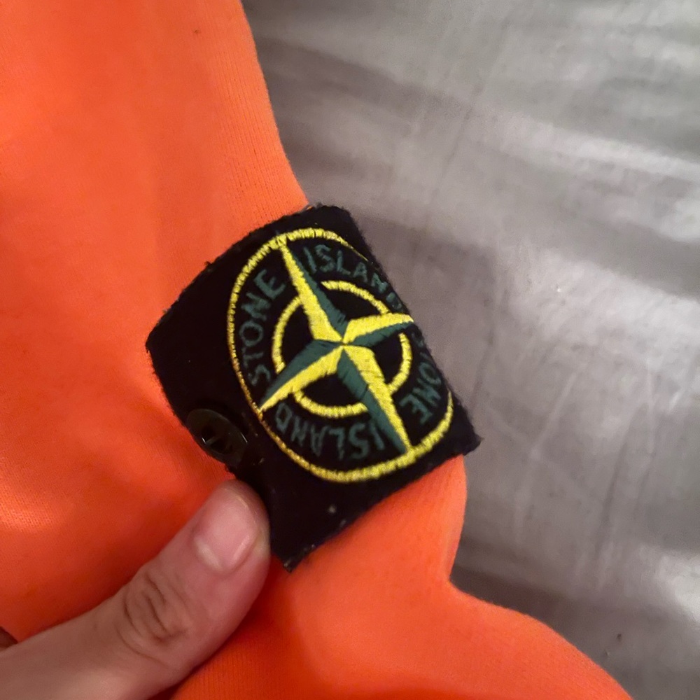 STONE ISLAND CORAL LONGSLEEVE *GENTLY USED* BRAND NEW WORN ONCE